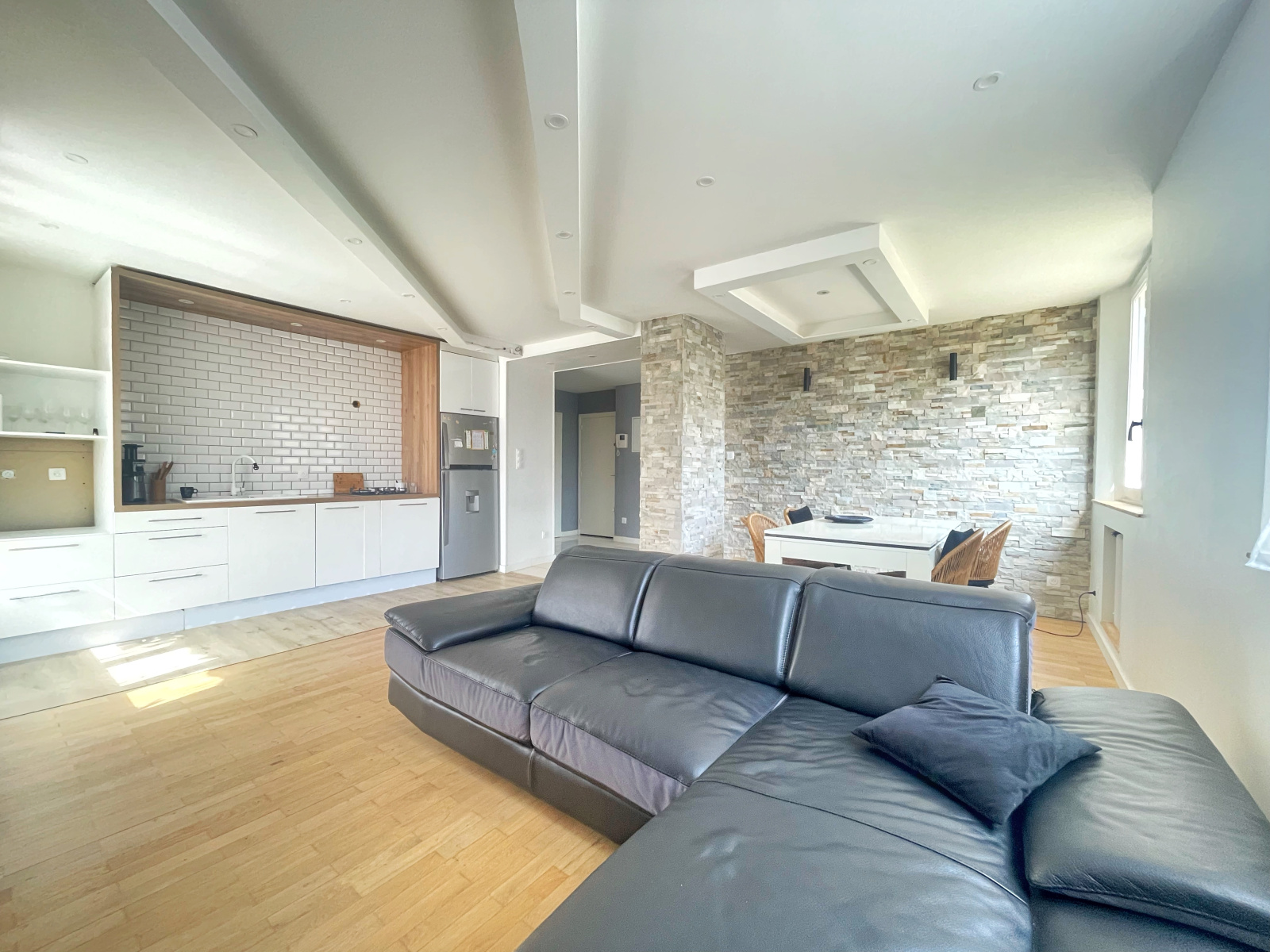 Image_9, Appartement, Saint-Genis-Laval, ref :LC882