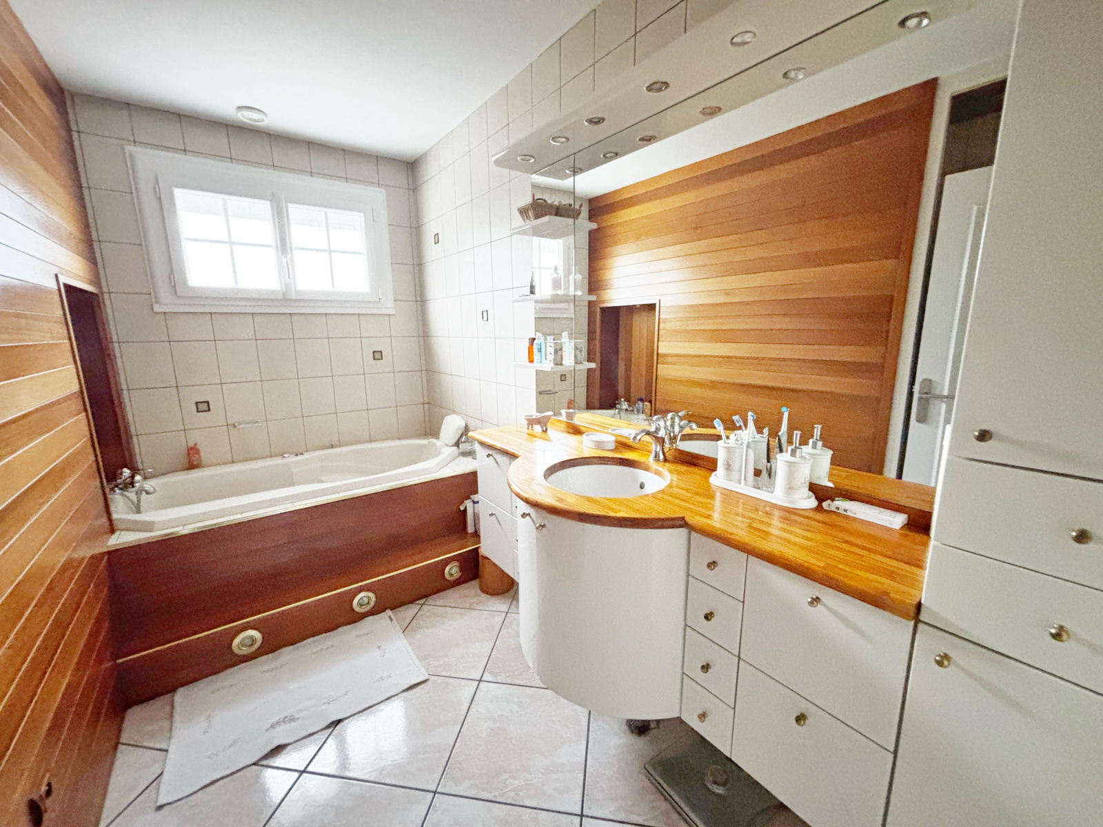 Image_18, Maison, Saint-Bonnet-de-Mure, ref :NC1455