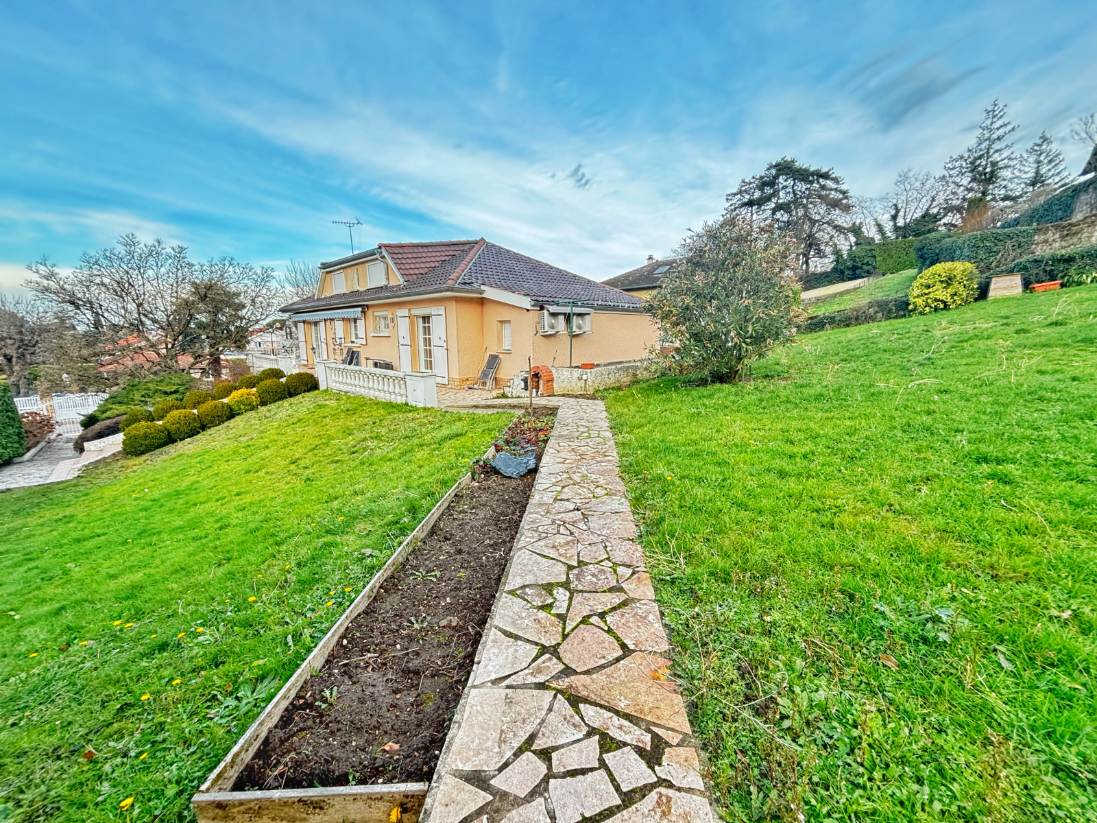 Image_2, Maison, Saint-Bonnet-de-Mure, ref :NC1455