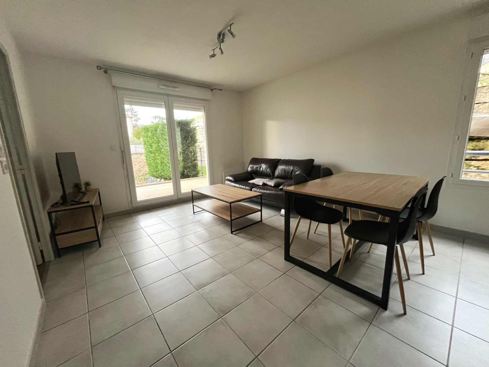 Image_6, Rez de jardin, Vindry sur Turdine, ref :JP1487